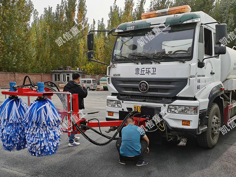 清洗護(hù)欄車(chē)